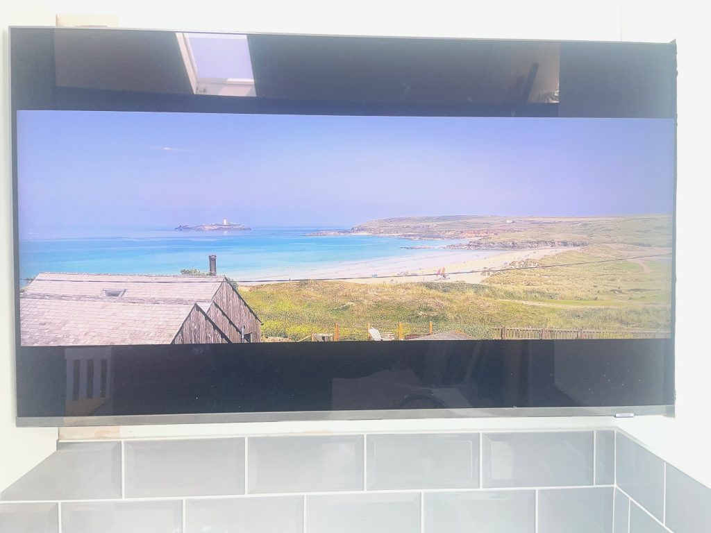 Watching webcam from the tv, the webcam is situated on the gable end of Beggars Roost